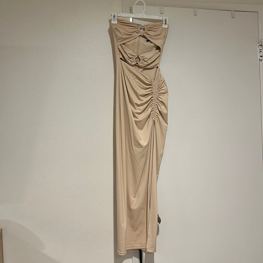 Strapless long dress